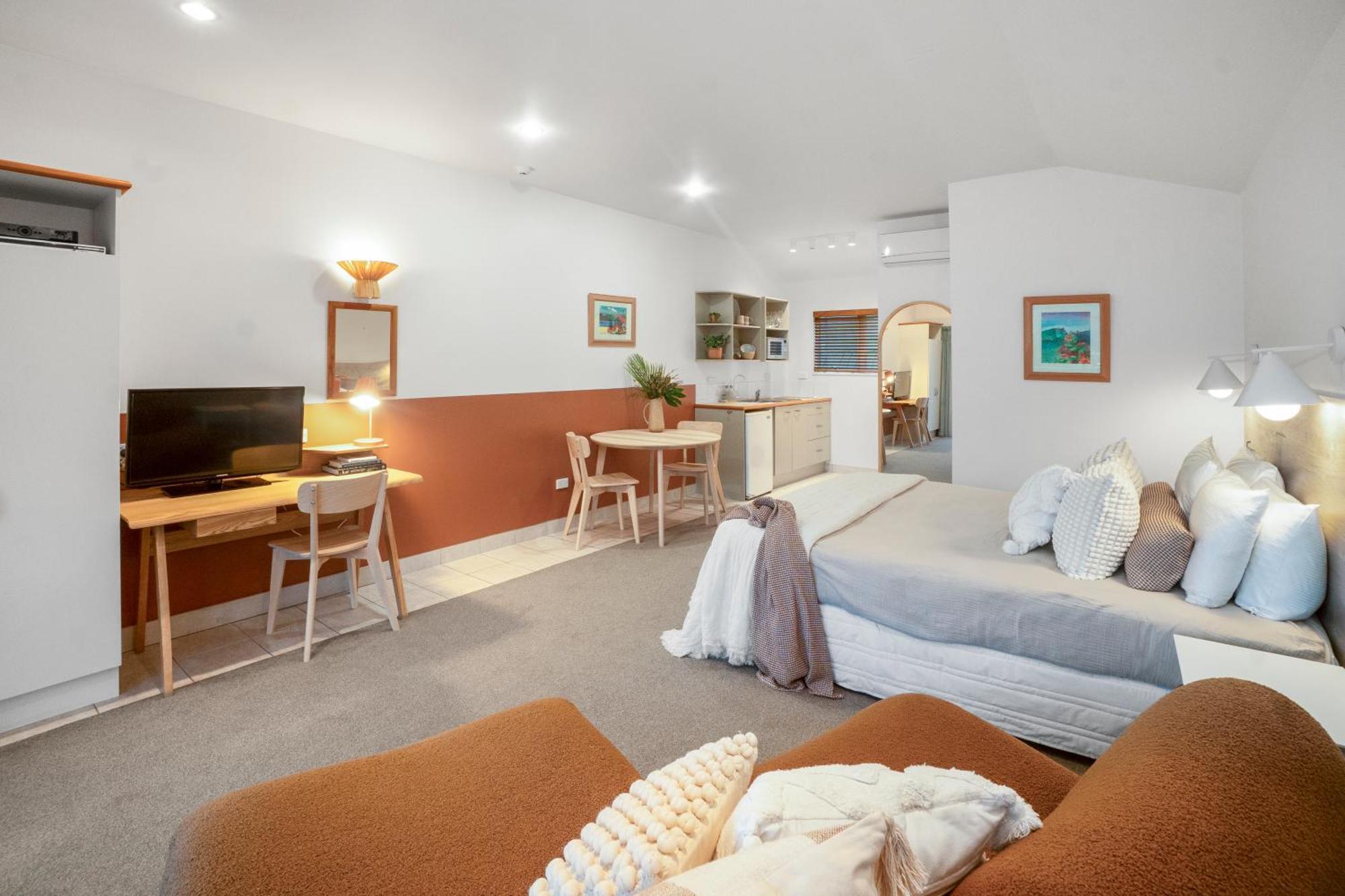 Asure Admirals View Motel Пайхия Екстериор снимка